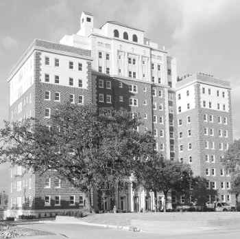 Lake Cliff Tower Image